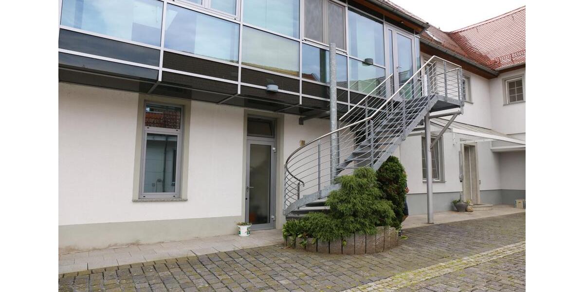 Reihenhaus Apolda - 9 Zimmer, 200 m&sup2;, 375.000&euro; | Angebot:22986914