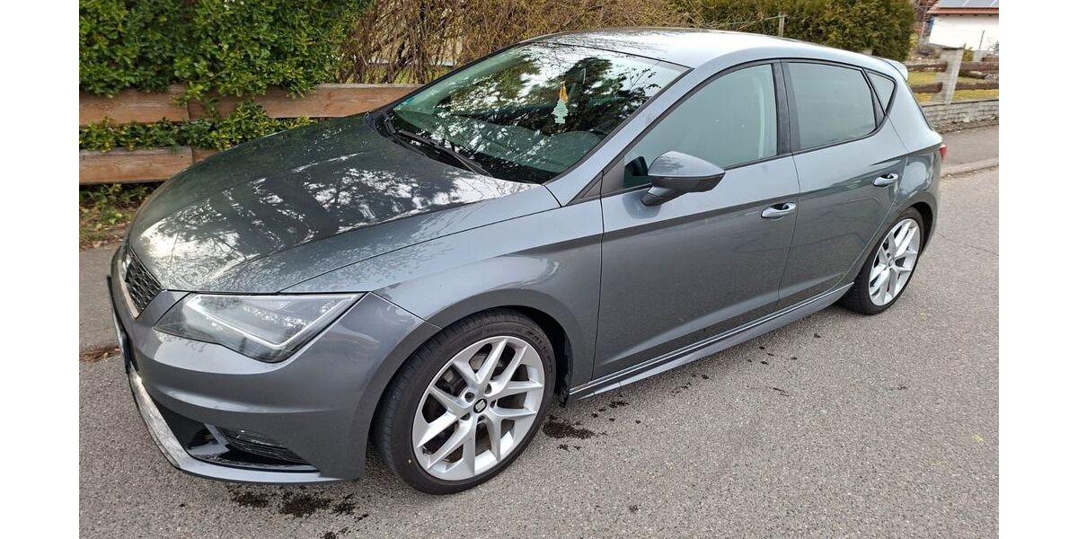 Seat Leon 132.000 km 10.499 &euro; Stockach 78333