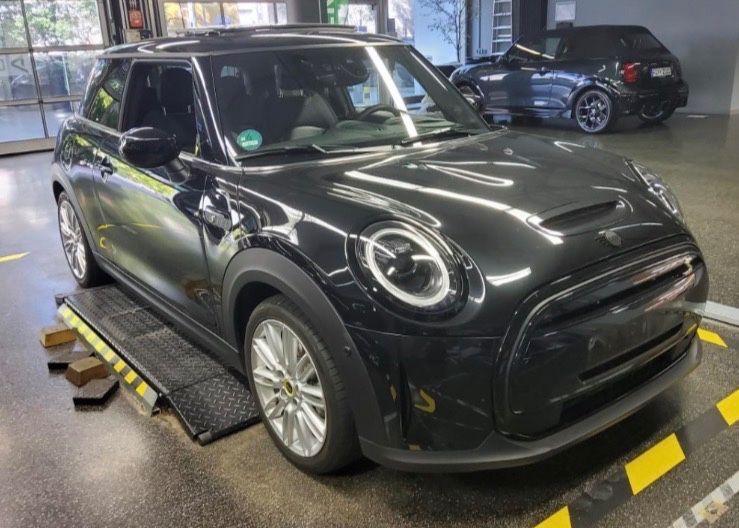 Mini Cooper SE 36.750 km 22.399 &euro; Harxheim/ Mainz 55296