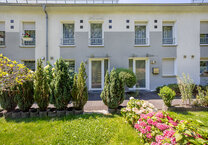 Reihenmittelhaus mit Platz für die Familie. Kleiner Garten und Garage in Bonn-Buschdorf!