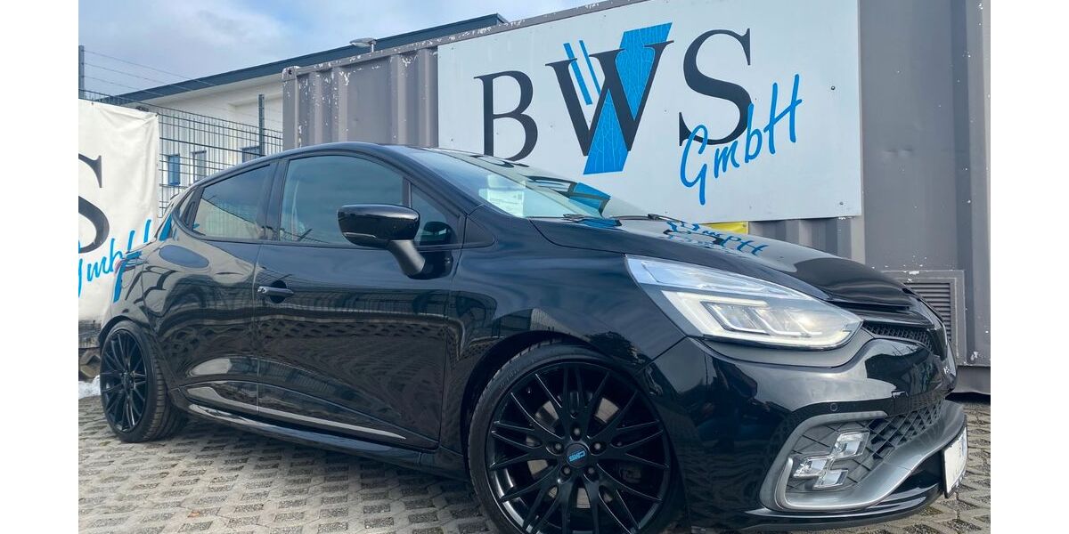 Renault Clio 79.000 km 14.790 &euro; Gera 07548
