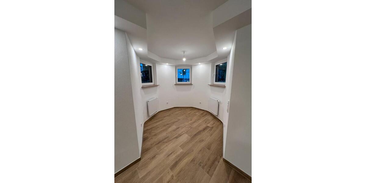 Etagenwohnung Sundern (Sauerland) - 4 Zimmer, 60 m&sup2;, 450&euro; | Angebot:26409894