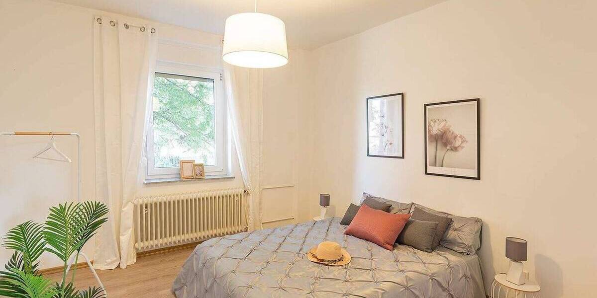 Endlich Eigentum: 2 große helle Zimmer, wertbeständig mit Gartenanteil 2 zimmer