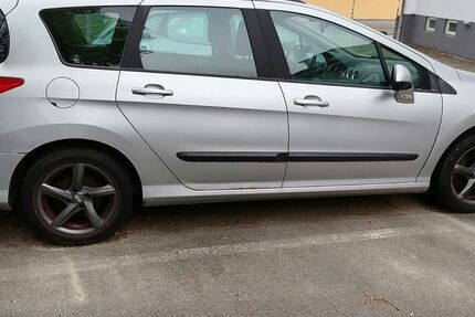 Peugeot 308 172.000 km 2.700 &euro; Stuttgart -Plieningen 70599