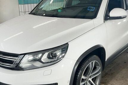 VW Tiguan 160.886 km 6.500 &euro; Paderborn 33100