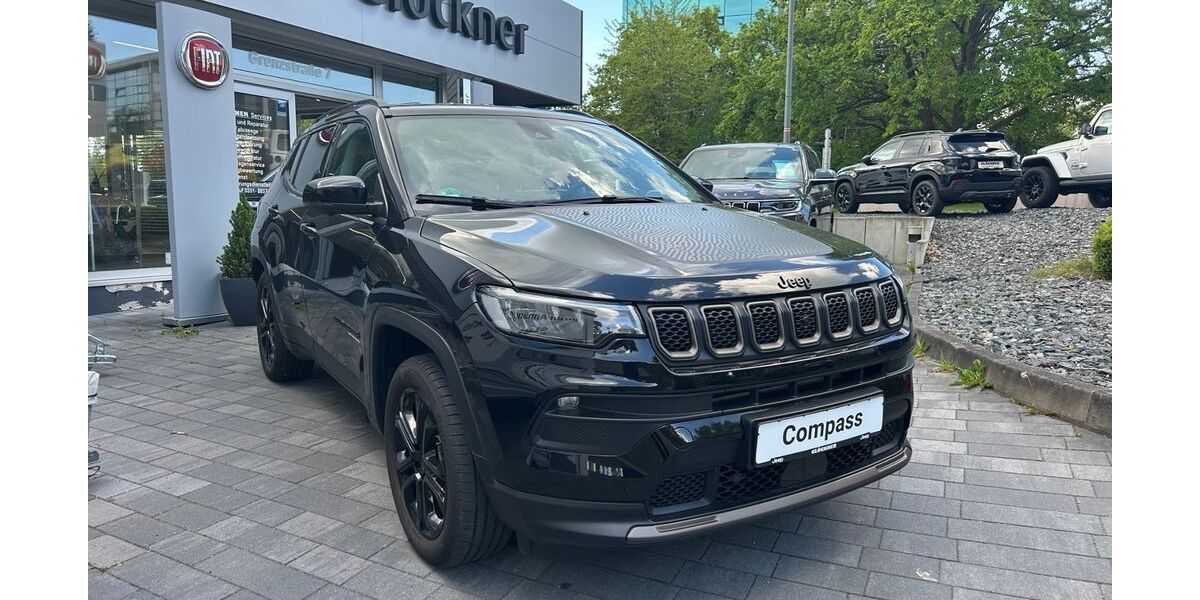Jeep Compass 21.624 km 27.990 &euro; Dresden 01109