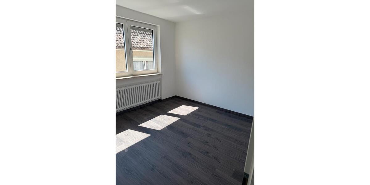 Renovierte Wohnung 4 zimmer