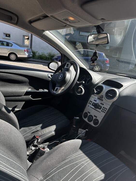 Opel Corsa 75.000 km 1.850 € Nürnberg 90403