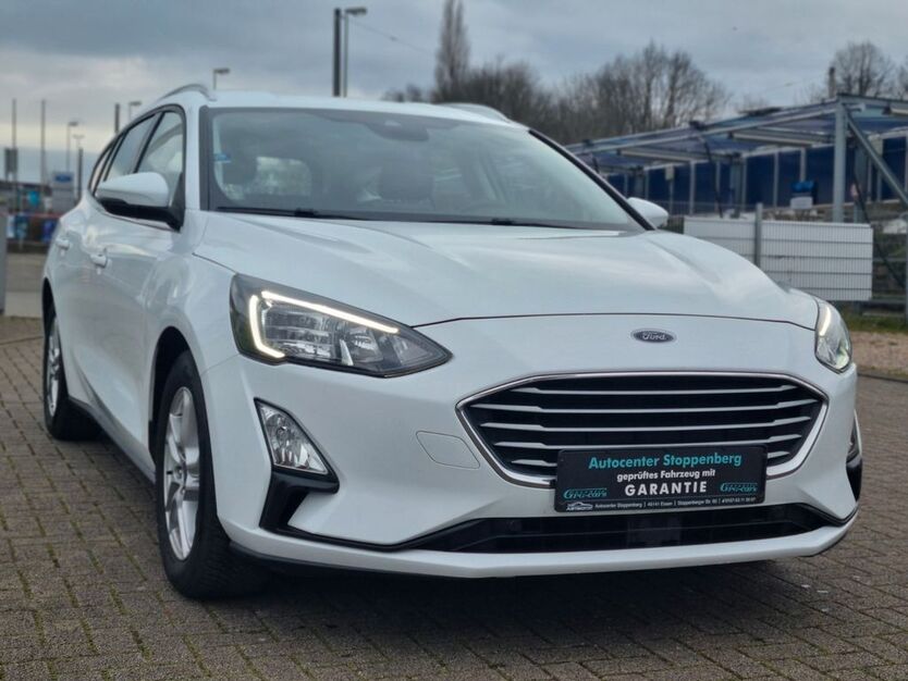 Ford Focus 33.232 km 14.990 € Essen 45141