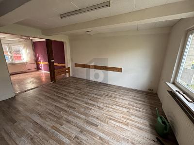 WO HANDWERK AUF MÖGLICHKEITEN TRIFFT 4 zimmer