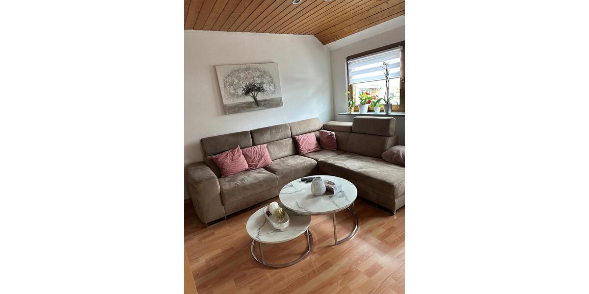 Dachgeschoßwohnung Markgröningen - 2 Zimmer, 40 m&sup2;, 530&euro; | Angebot:25993646