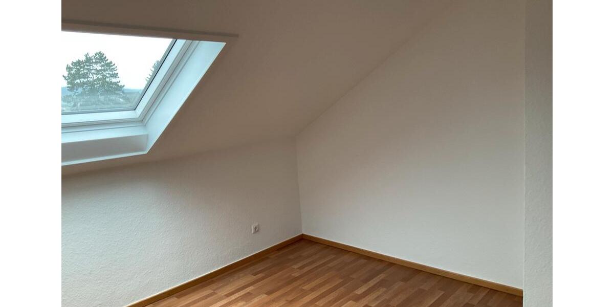 Dachgeschoßwohnung Lübbecke - 3 Zimmer, 75 m&sup2;, 510&euro; | Angebot:26415570