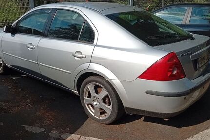 Ford Mondeo 192.000 km 1.300 &euro; Köln 50735