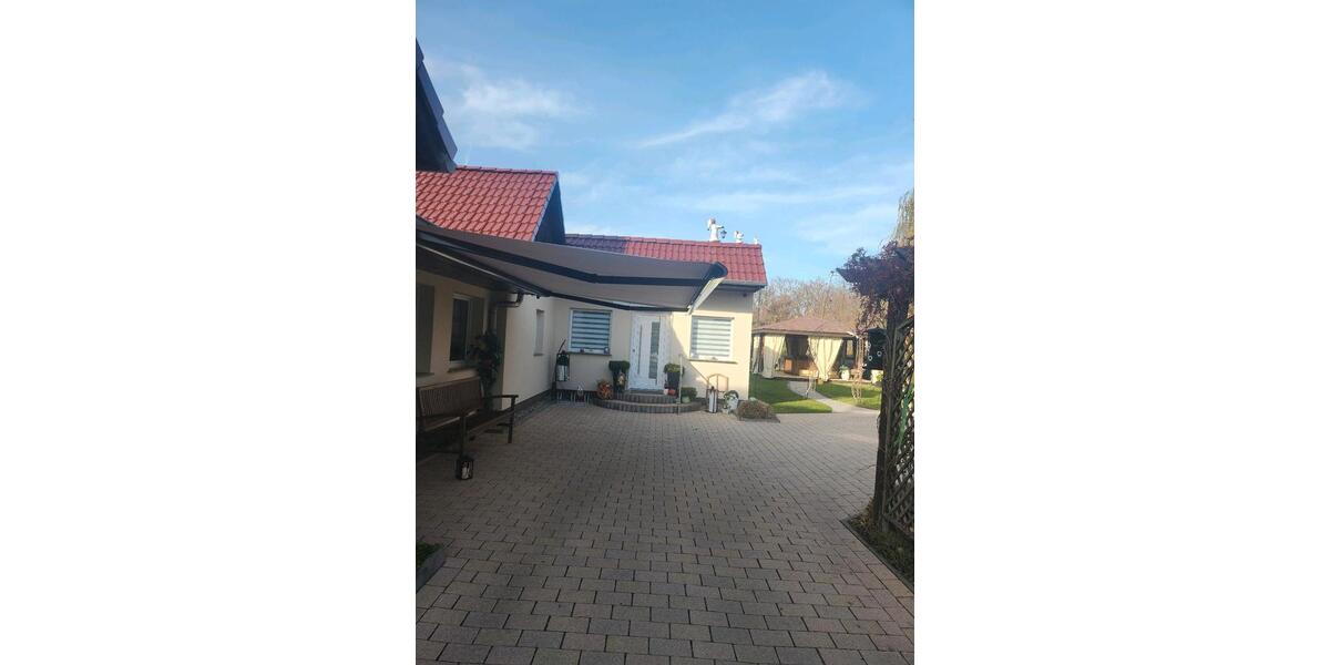 98 Quadratmeter Mietfläche zum Teilen Psychologe, Physiologie us zimmer