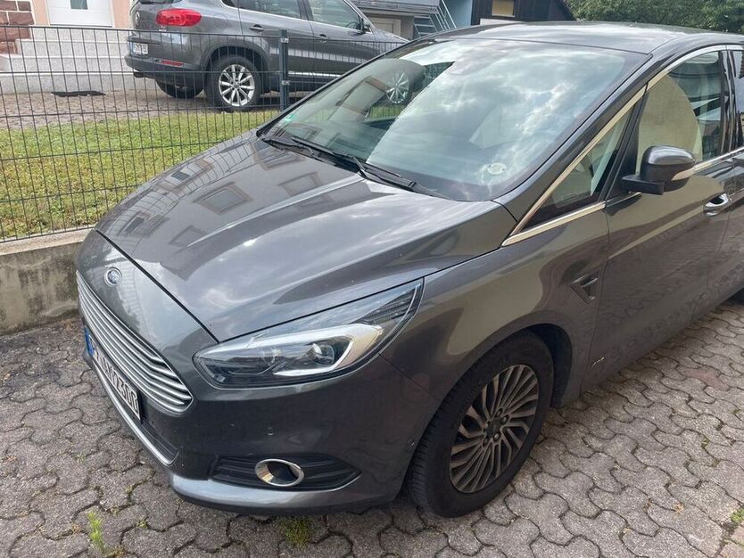S-Max