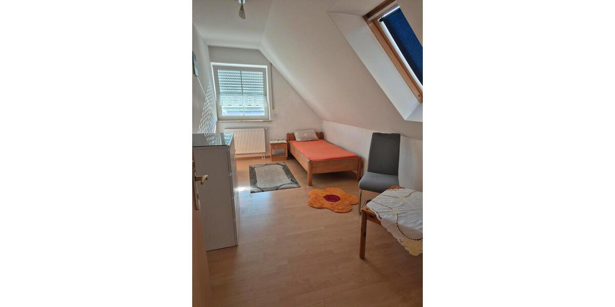 Etagenwohnung Aichach - 1 Zimmer, 18 m&sup2;, 400&euro; | Angebot:26693014