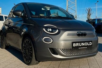 Fiat 500e la Prima LED/Sitzheizung/Kamera/ACC 15.500 km 22.900 € Backnang, 71522
