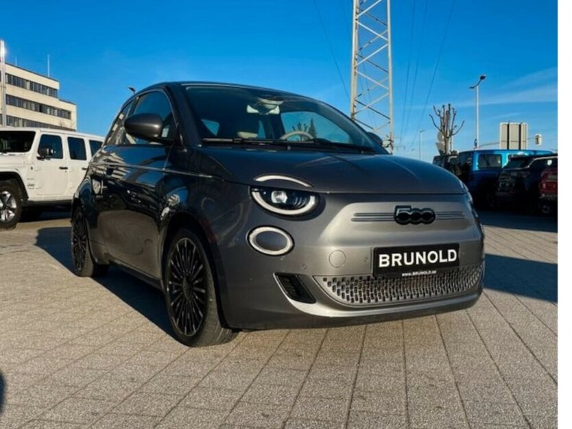 Fiat 500e la Prima LED/Sitzheizung/Kamera/ACC 15.500 km 22.900 € Backnang, 71522