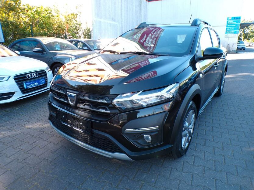 Dacia Sandero 24.000 km 15.490 € Berlin 12347