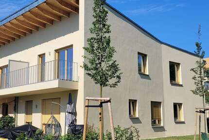 Wohnung Markkleeberg - 2 Zimmer, 80 m&sup2;, 1.600&euro; | Angebot:27031306