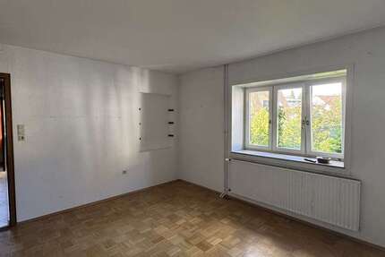 Haus Weingarten - 9 Zimmer, 130 m&sup2;, 499.000&euro; | Angebot:27133893