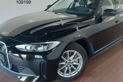 BMW i4 32.000 km 35.450 &euro; Steinbach-Hallenberg OT Herges-Hallenberg 98587