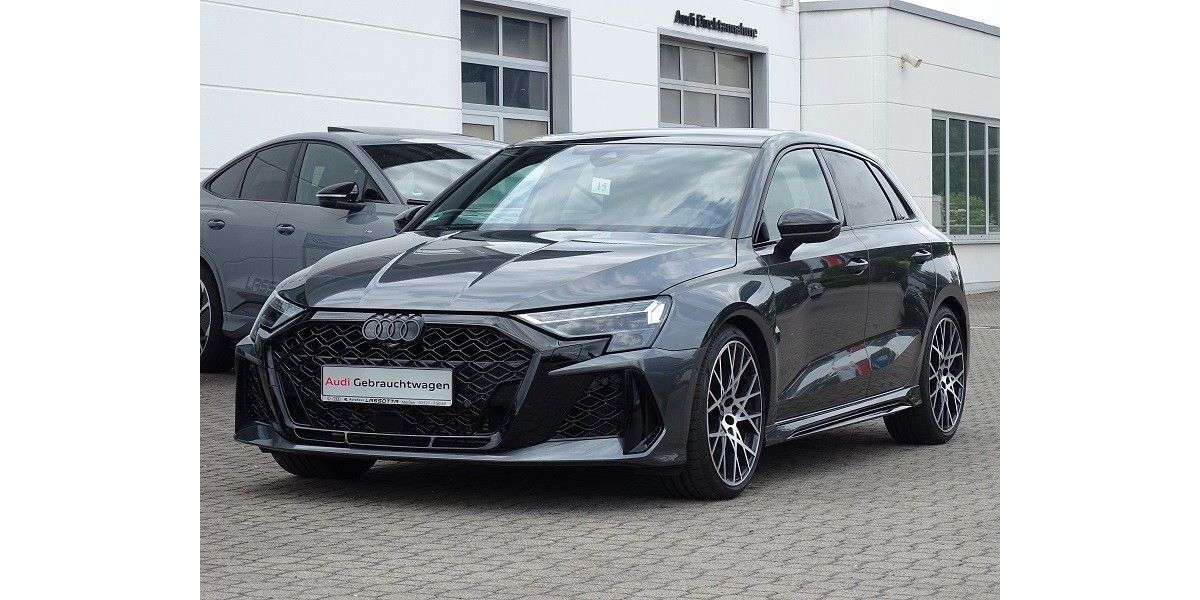 Audi RS3 5.610 km 59.900 &euro; Meißen 01662