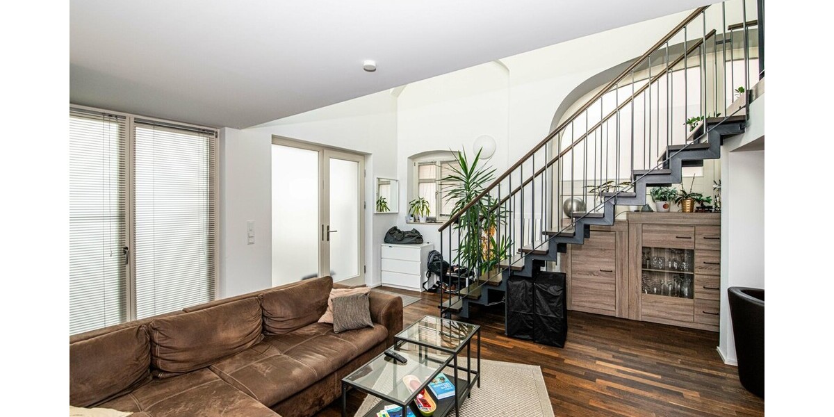 Schöne Galeriewohnung mit Dachterrasse 2 zimmer