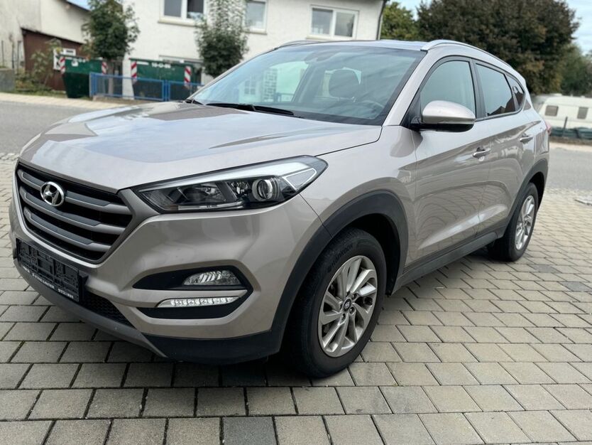 Hyundai TUCSON 118.562 km 14.999 € Achstetten 88480