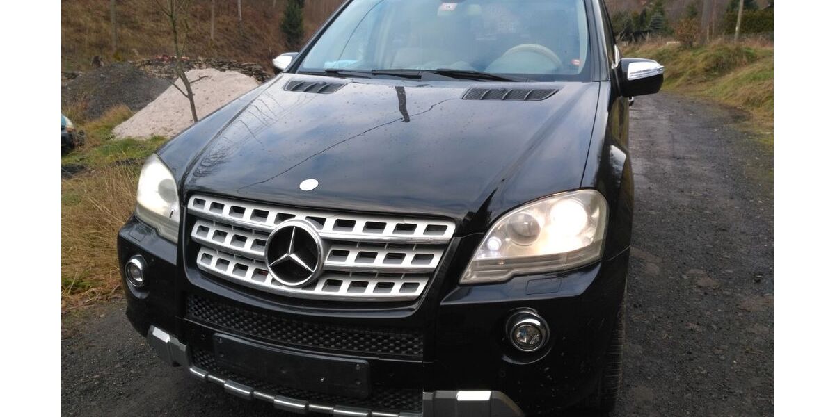 Mercedes-Benz ML 350 169.000 km 11.999 &euro; Oberwiesenthal 09484
