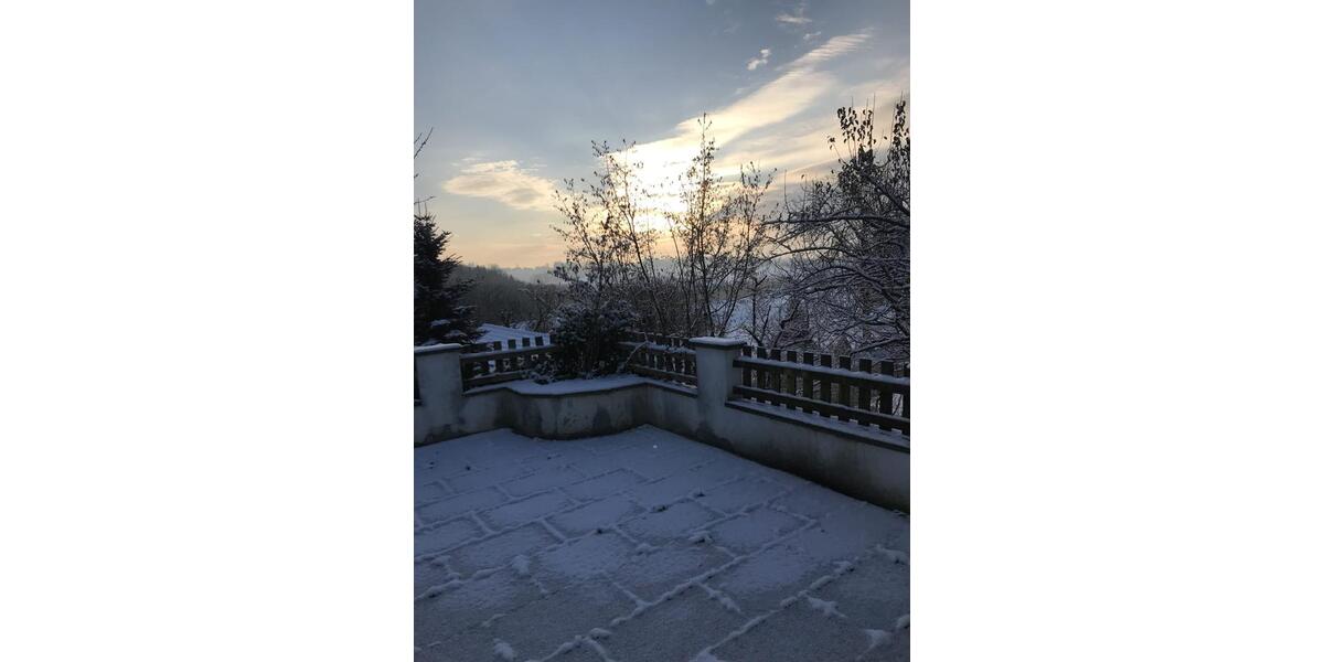 Helle 4-Zi.-Wohnung mit Wintergarten – privat, provisionsfrei 4 zimmer