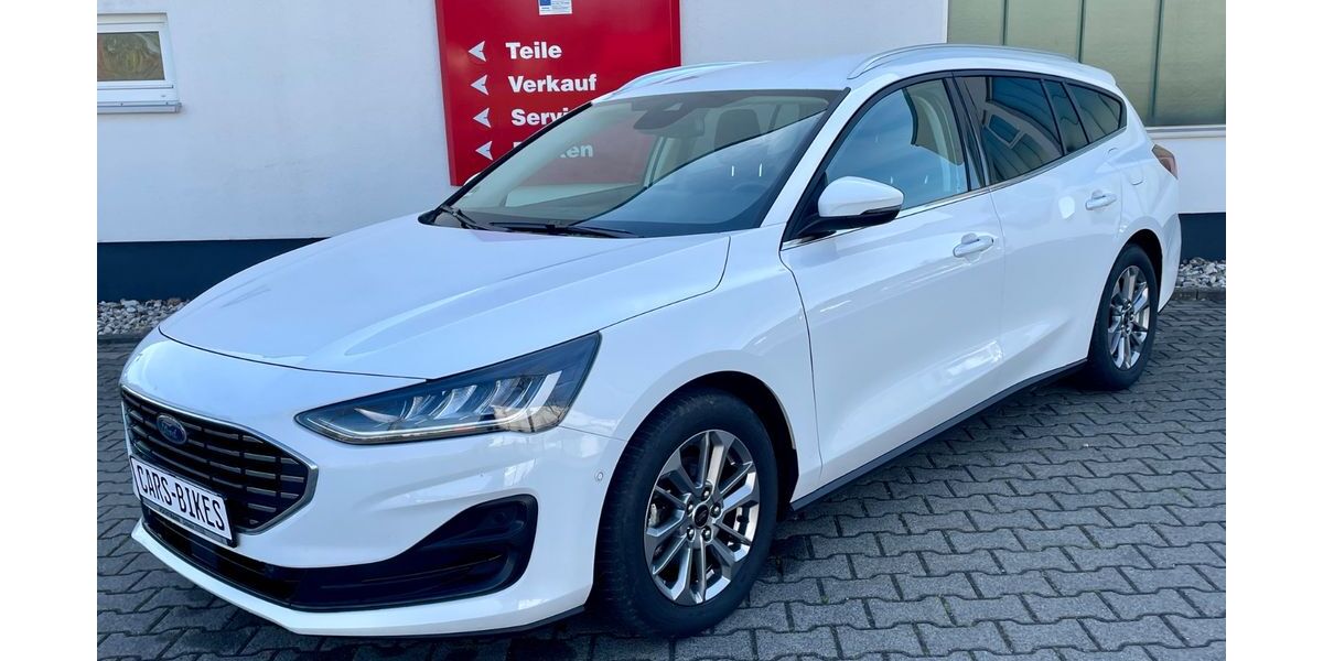 Ford Focus 72.000 km 18.290 &euro; Döbeln 04720