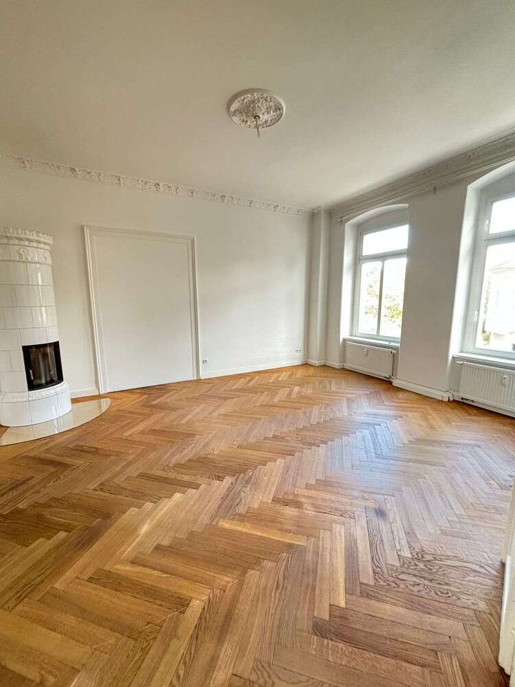 Wohnung zum Kaufen in Zittau 249.000 € 140 m²