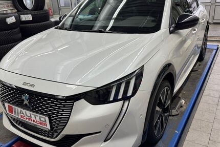 Peugeot 208 61.351 km 16.980 &euro; Garbsen 30826