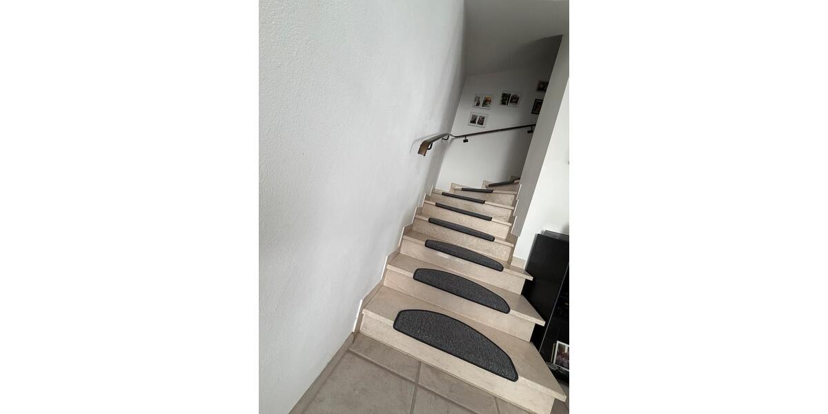 Reihenhaus Günzburg - 5 Zimmer, 140 m&sup2;, 1.500&euro; | Angebot:26062485