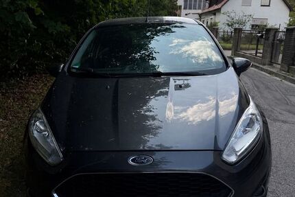 Ford Fiesta 258.300 km 3.999 &euro; Waldkraiburg 84478