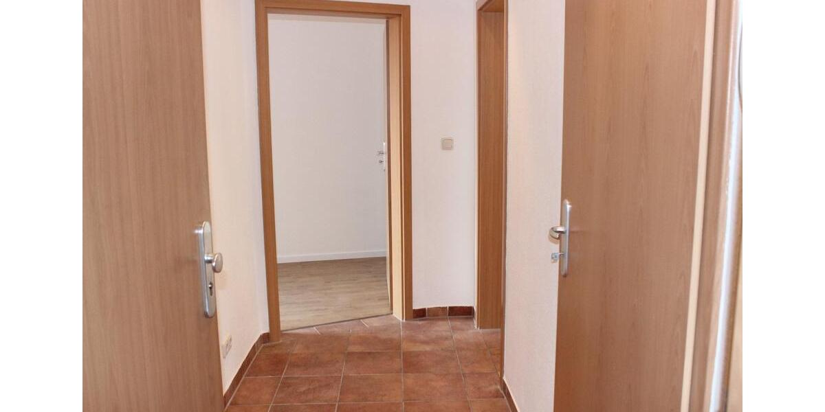Etagenwohnung Döbeln - 2 Zimmer, 47 m&sup2;, 300&euro; | Angebot:25992549