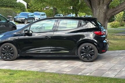 Renault Clio 109.000 km 6.500 &euro; Berlin 10587
