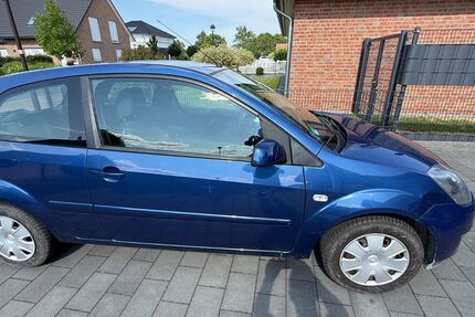Ford Fiesta 59.000 km 2.499 &euro; Essel 29690