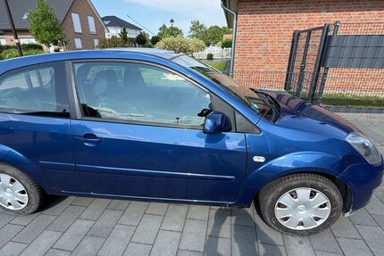 Ford Fiesta 59.000 km 3.499 &euro; Essel 29690