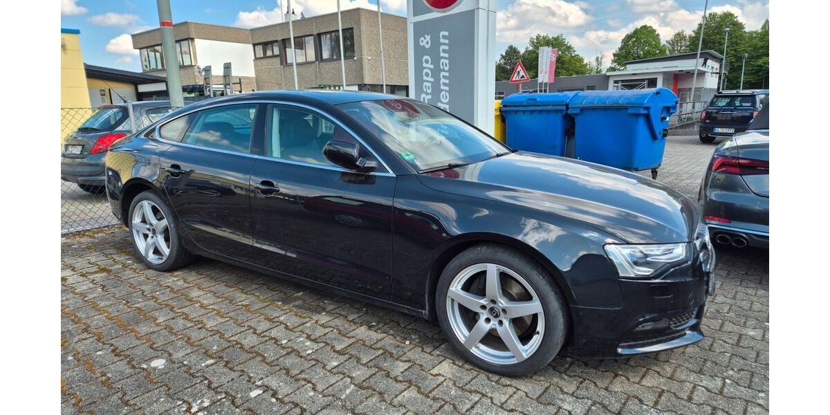 Audi A5 167.800 km 12.599 &euro; ULM 89073