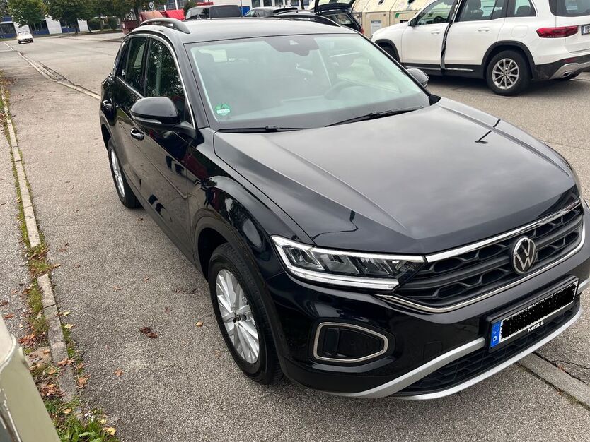 VW T-Roc 52.000 km 16.950 € Weyarn 83629