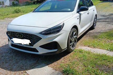 Hyundai i30 27.200 km 21.999 &euro; Falkenstein 08223