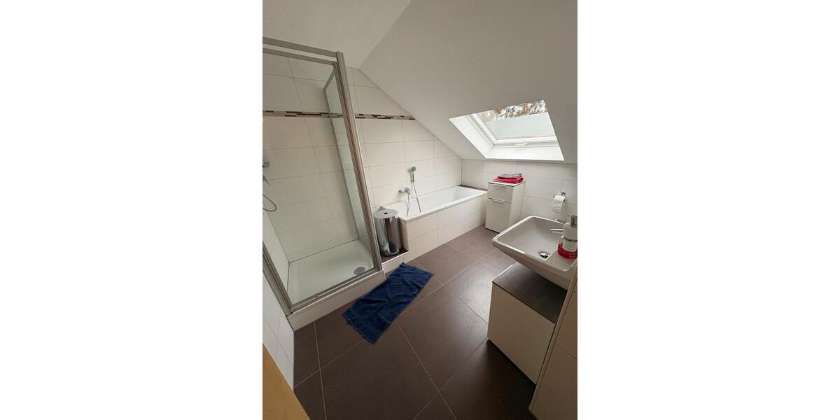 Dachgeschoßwohnung Memmelsdorf - 3 Zimmer, 72 m&sup2;, 215.000&euro; | Angebot:27114703