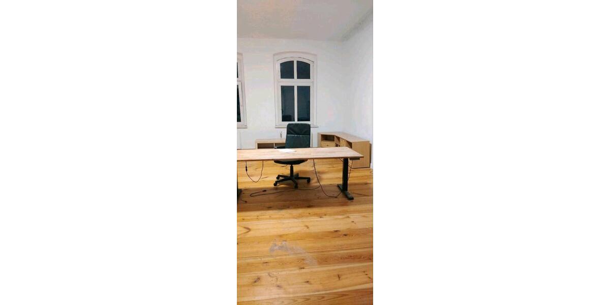 Etagenwohnung Forst (Lausitz) - 4 Zimmer, 128 m&sup2;, 1.220&euro; | Angebot:26033722