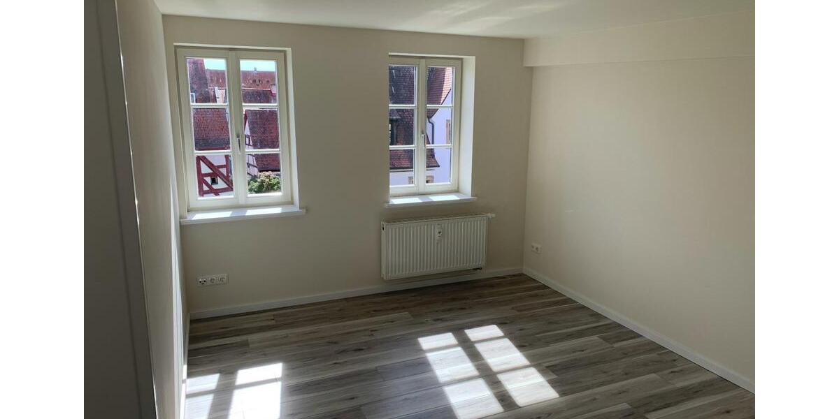 Dachgeschoßwohnung Fürth Altstadt - 2.5 Zimmer, 52 m&sup2;, 225.000&euro; | Angebot:26416036