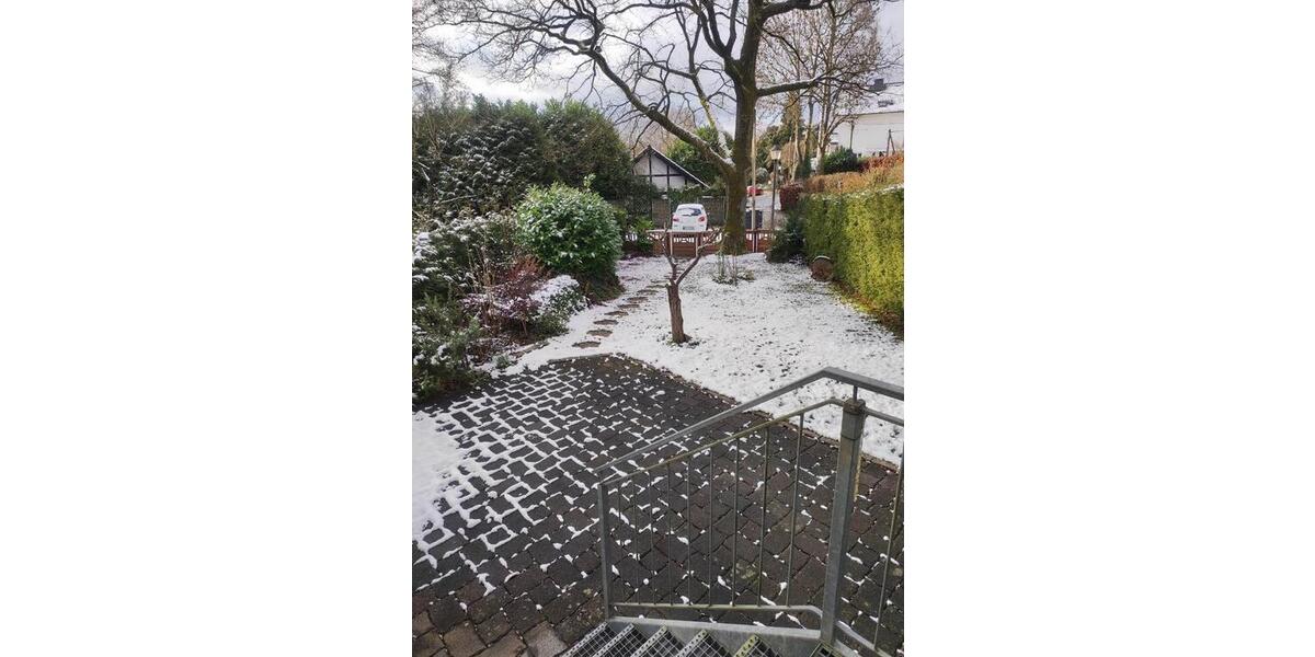 Etagenwohnung Hennef (Sieg) - 4 Zimmer, 120 m&sup2;, 1.400&euro; | Angebot:24983710