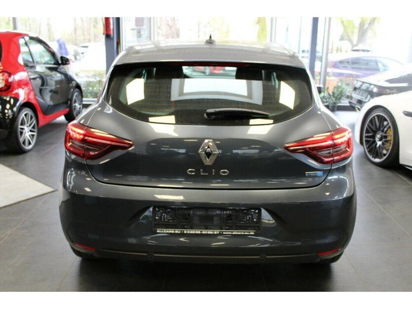 Clio E-TECH Hybrid 140 Experience
