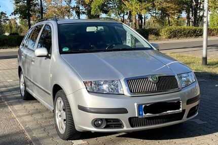 Skoda Fabia 214.500 km 2.490 &euro; Wiesbaden 65185