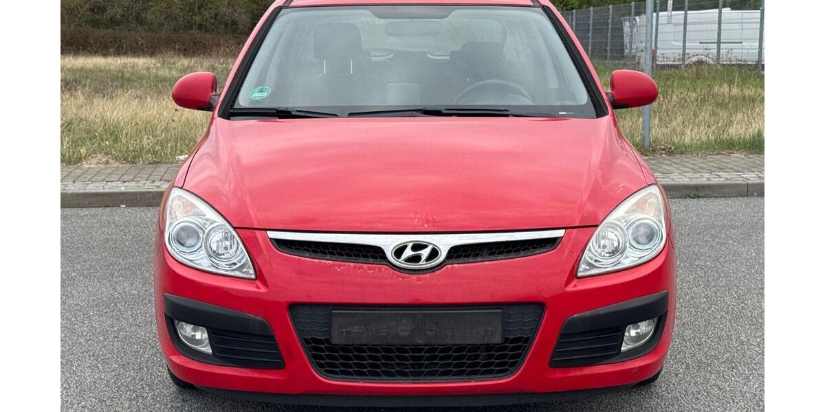 Hyundai i30 290.222 km 990 &euro; Berlin 12043